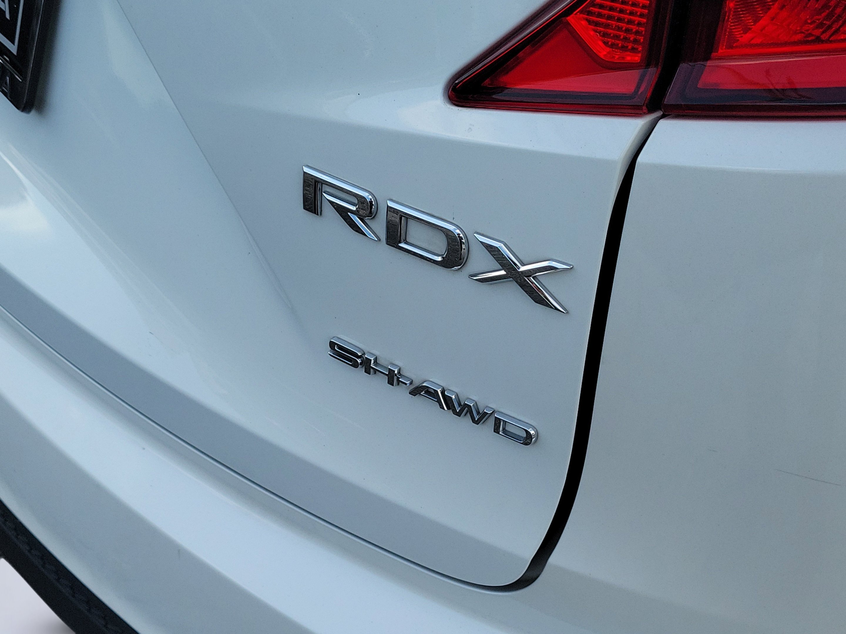 Used 2024 Platinum White Pearl Acura SH-AWD image 5