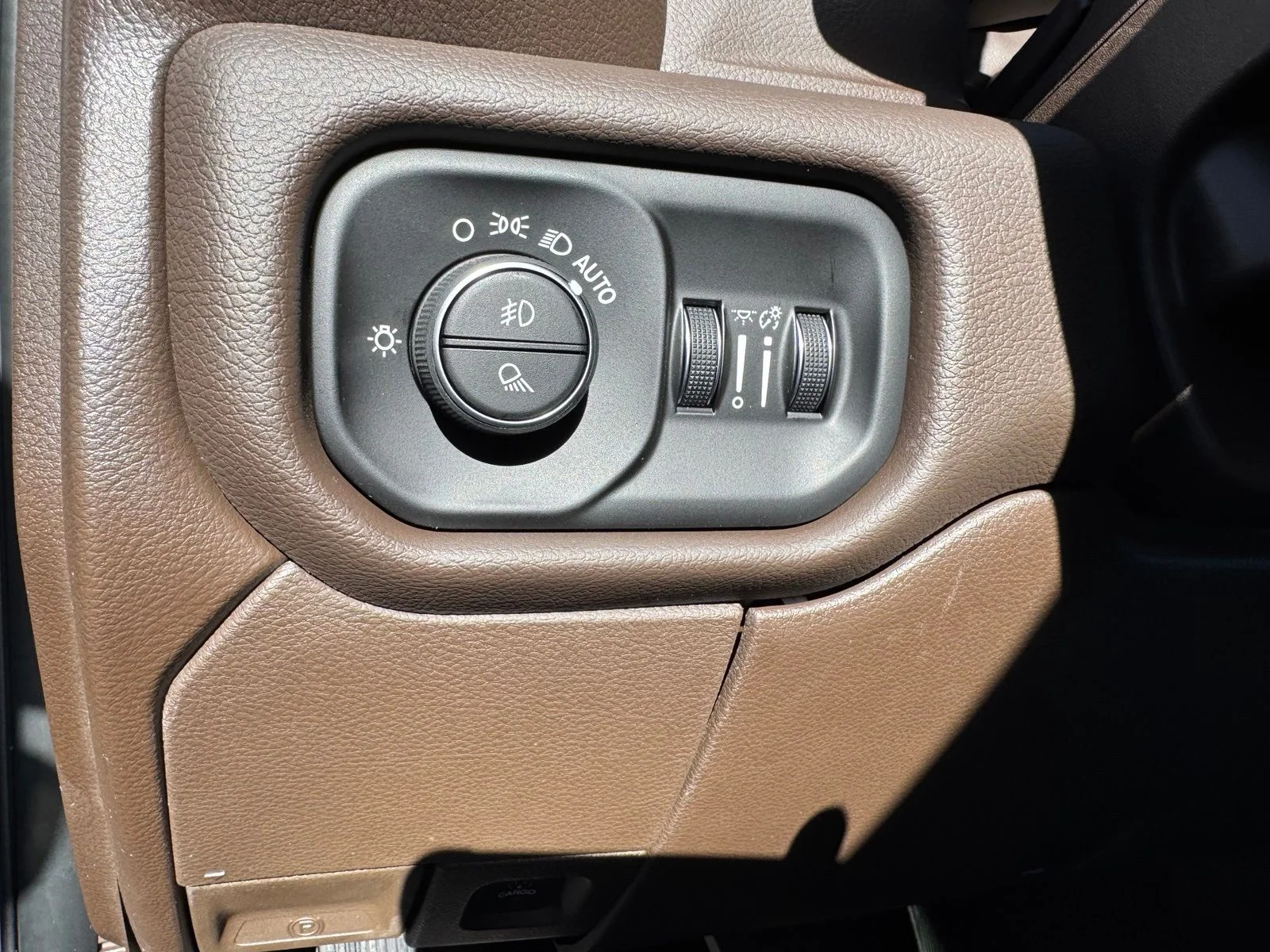 New 2026 Bright White Clear-Coat Exterior Paint RAM Laramie image 16