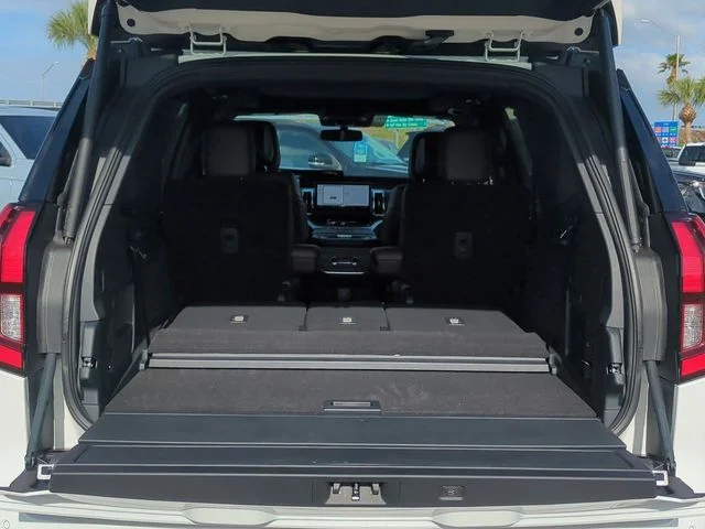 New 2026 Star White Metallic Tri-Coat Ford King Ranch® image 13