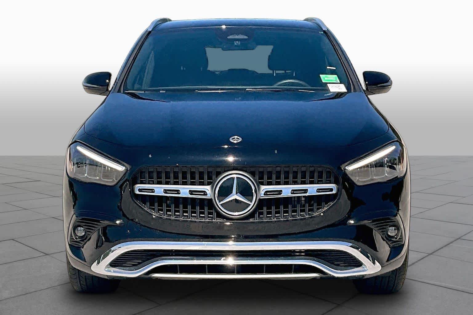 Used 2026 Night Black Mercedes-Benz GLA 250 image 4