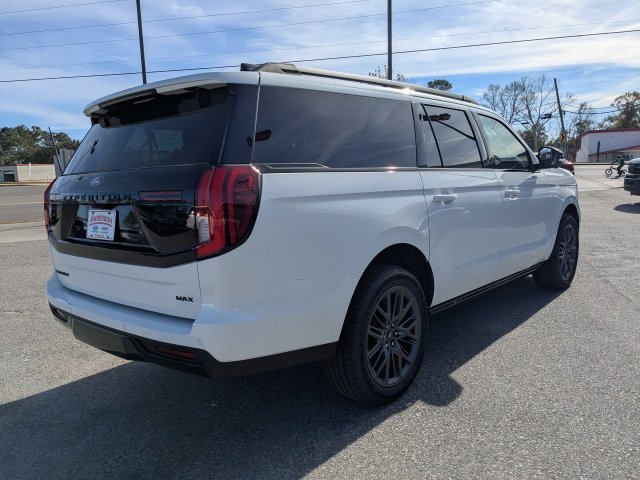 New 2025 Star White Metallic Tri-Coat Ford Platinum® MAX image 4