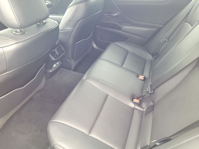 Used 2022 White Lexus 250 image 13