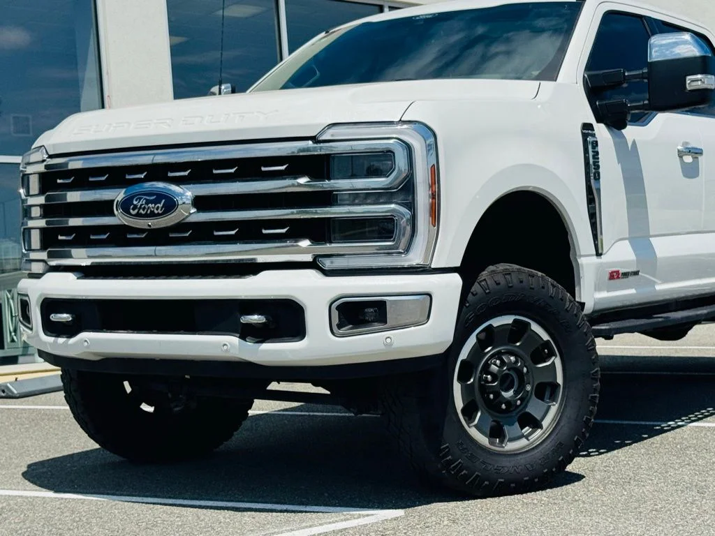 2024 Ford F-250 Platinum 4x4 Crew Cab 8' Box's photo