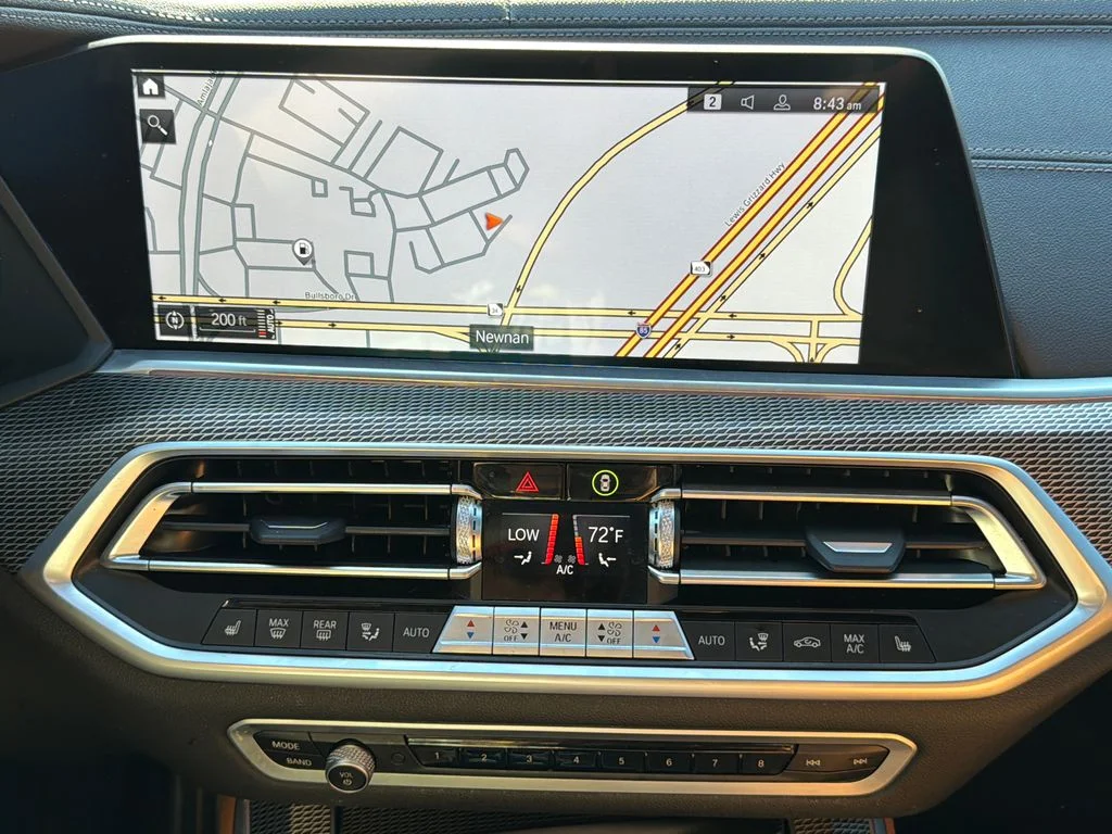 Used 2023 White BMW xDrive40i image 29