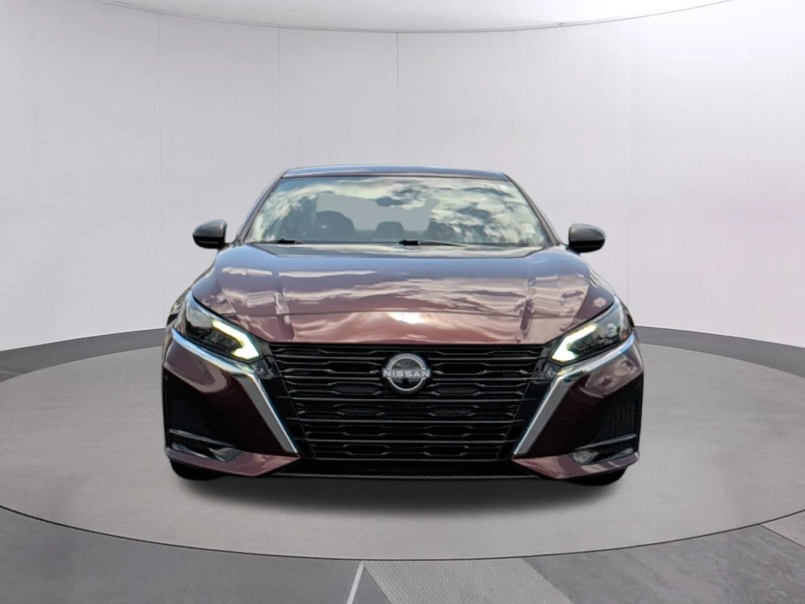 Used 2025 Garnet Pearl Metallic Nissan SV image 8