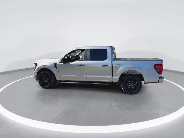 Used 2024 Silver Ford XLT image 6