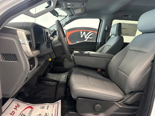 New 2027 Oxford White Ford F-350® XL image 28