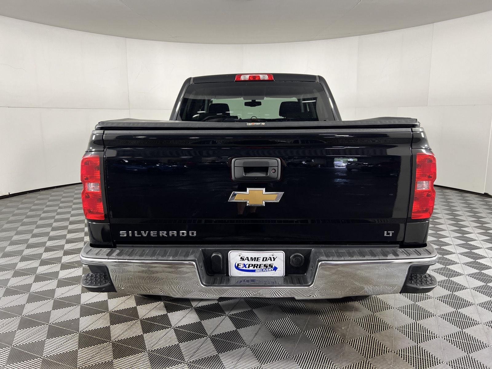 Used 2018 Black Chevrolet LT image 20