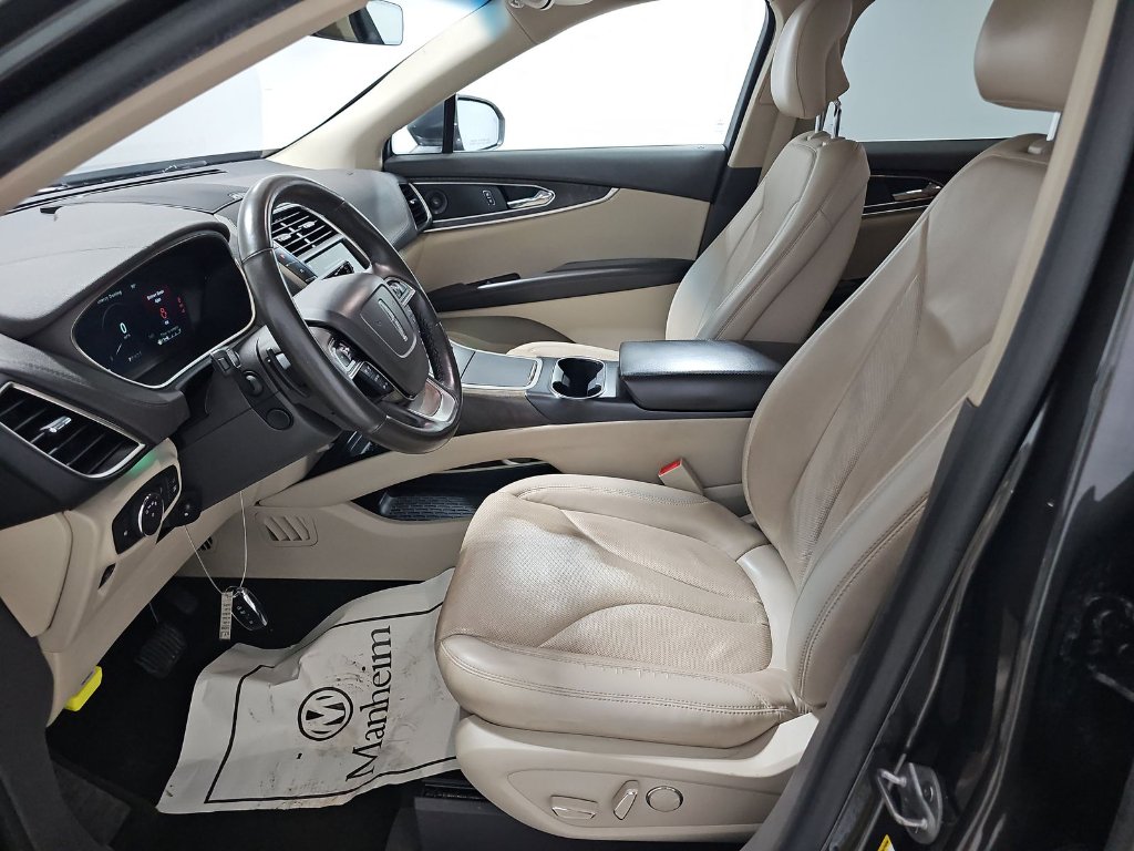 Used 2019 Magnetic Gray Metallic Lincoln Reserve image 5
