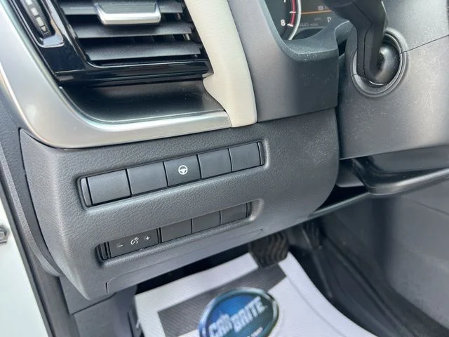 2023 Nissan Rogue SV - Photo 25
