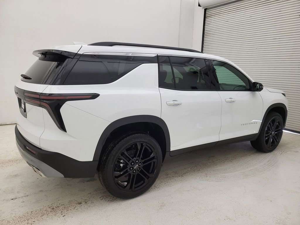 2026 Chevrolet Traverse LT - Photo 14