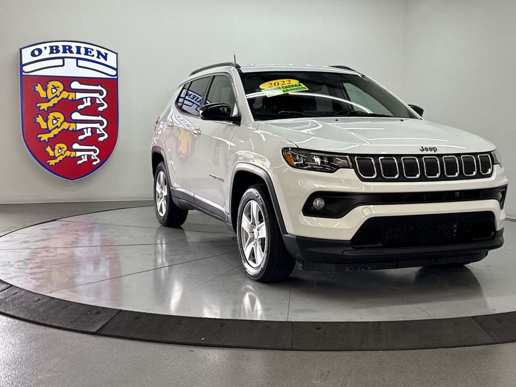 2022 Jeep Compass Latitude's photo