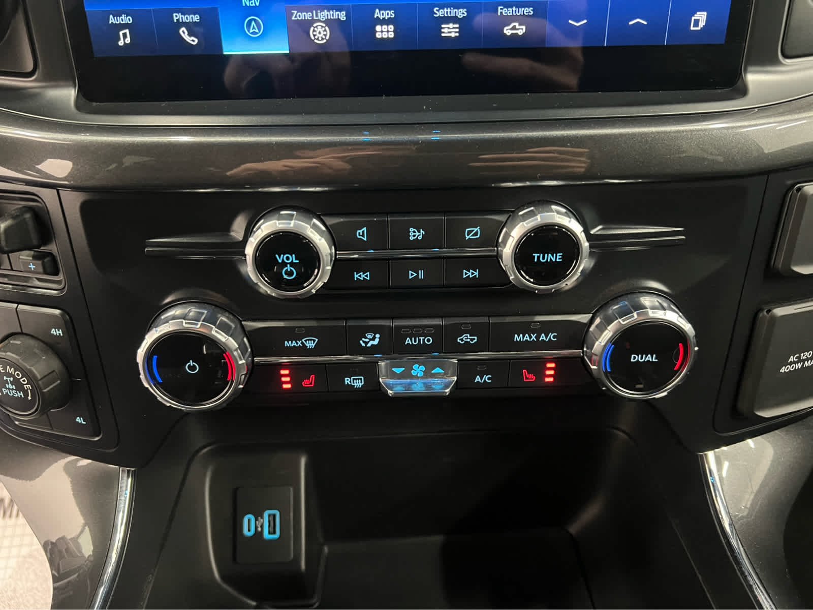 Used 2022 Space White Metallic Ford XLT image 22