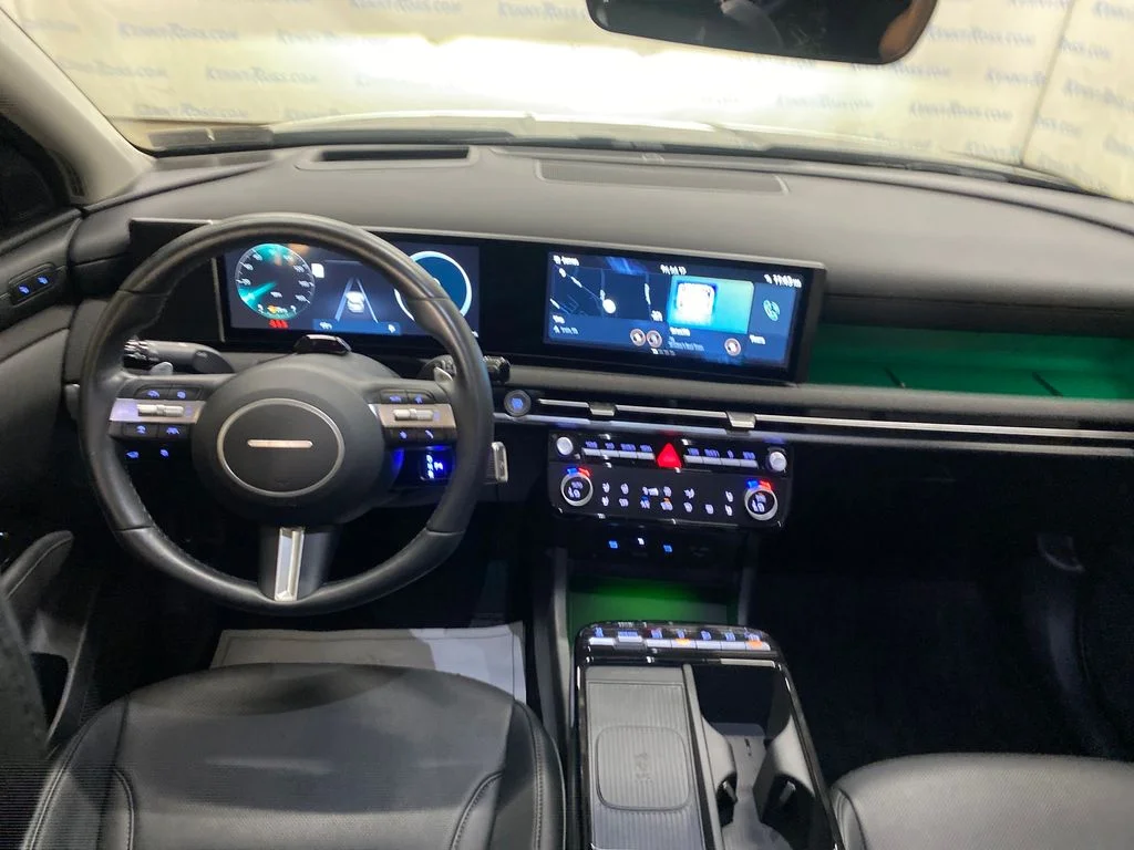 Used 2026 Green Hyundai Limited image 25
