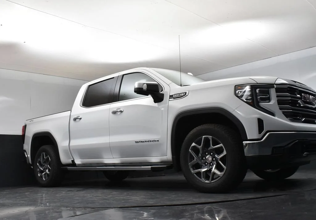 2026 GMC Sierra 1500 SLT - Photo 29