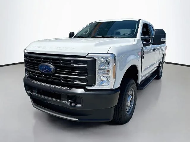 New 2026 Oxford White Ford F-250® XL image 32