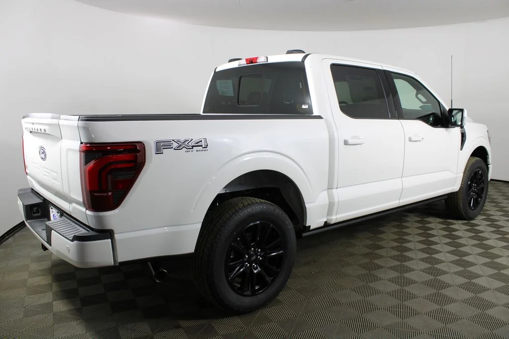 New 2026 Star White Metallic Tri-Coat Ford Platinum image 5