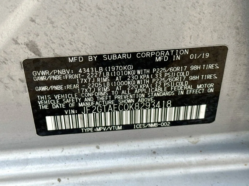 Used 2019 Silver Subaru 2.0i Premium image 38