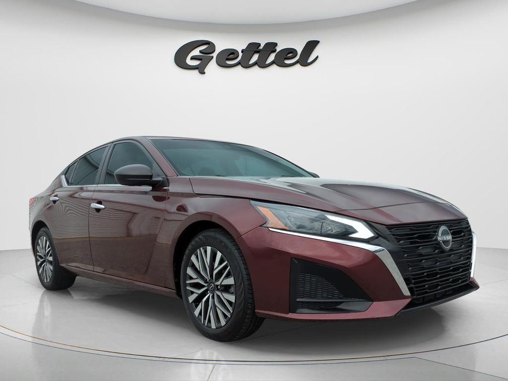 Used 2024  Nissan 2.5 SV image 3