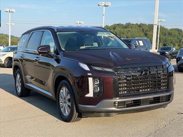Used 2024 Sierra Burgundy Hyundai SEL 7P image 8