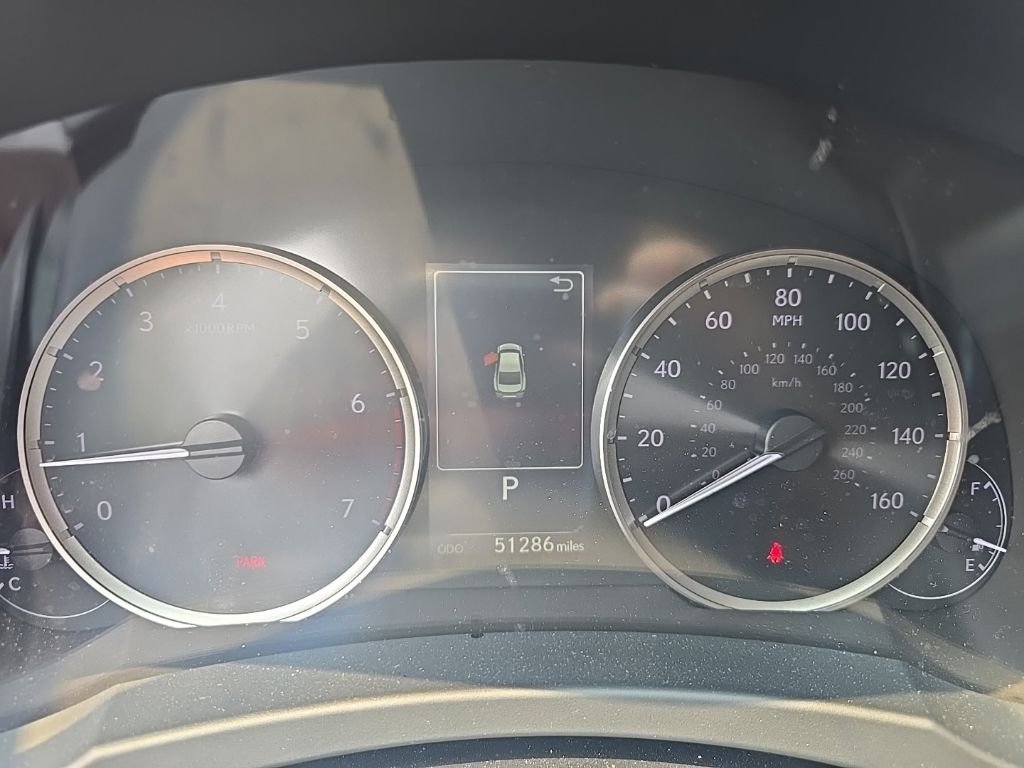 Used 2024 White Lexus 300 image 15