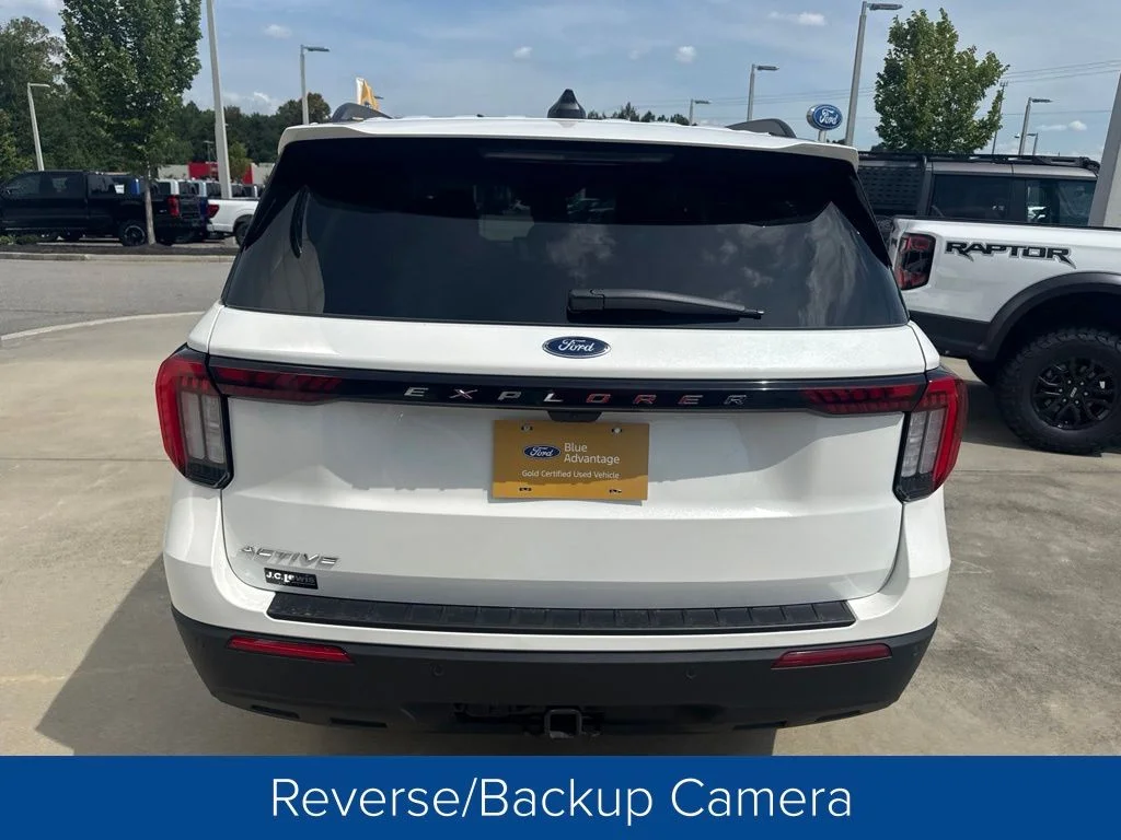 Certified Used 2026 Star White Ford Active image 5