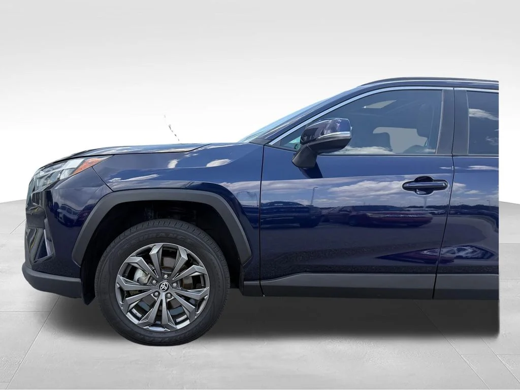 Used 2024 Blue Toyota XLE Premium image 24