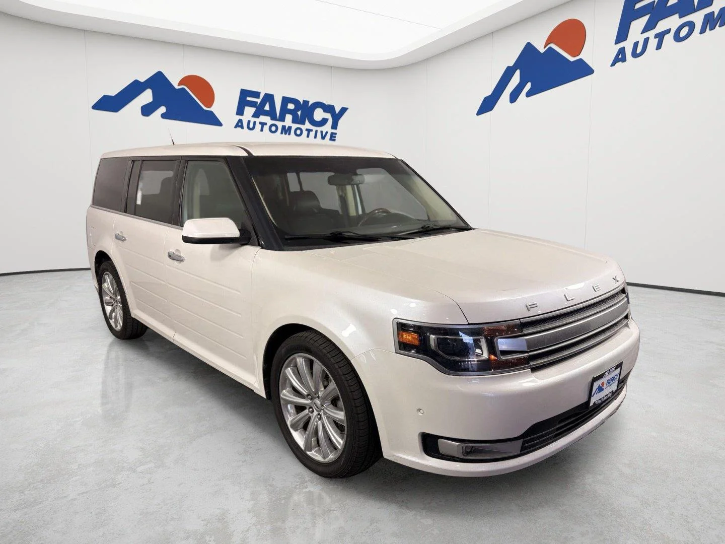 Used 2019 White Platinum Metallic Tri-Coat Ford Limited EcoBoost image 12