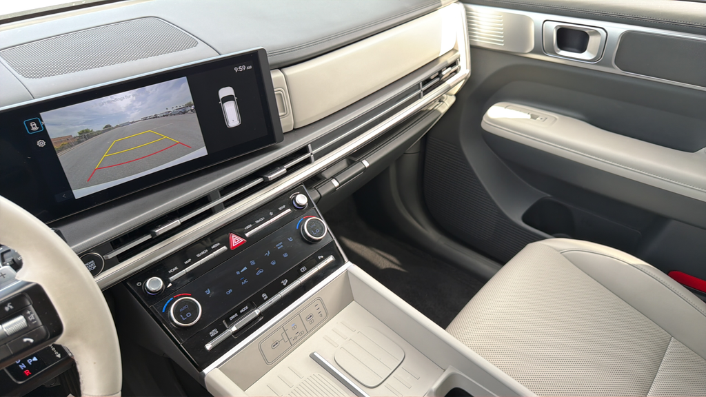 Used 2026 White Hyundai SEL image 25