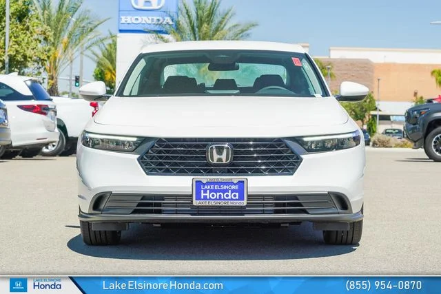 New 2026 Platinum White Pearl Honda LX image 2