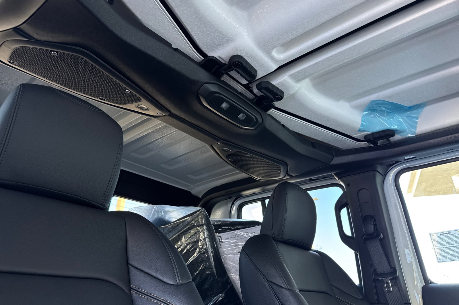 2025 Jeep Gladiator High Tide - Photo 16