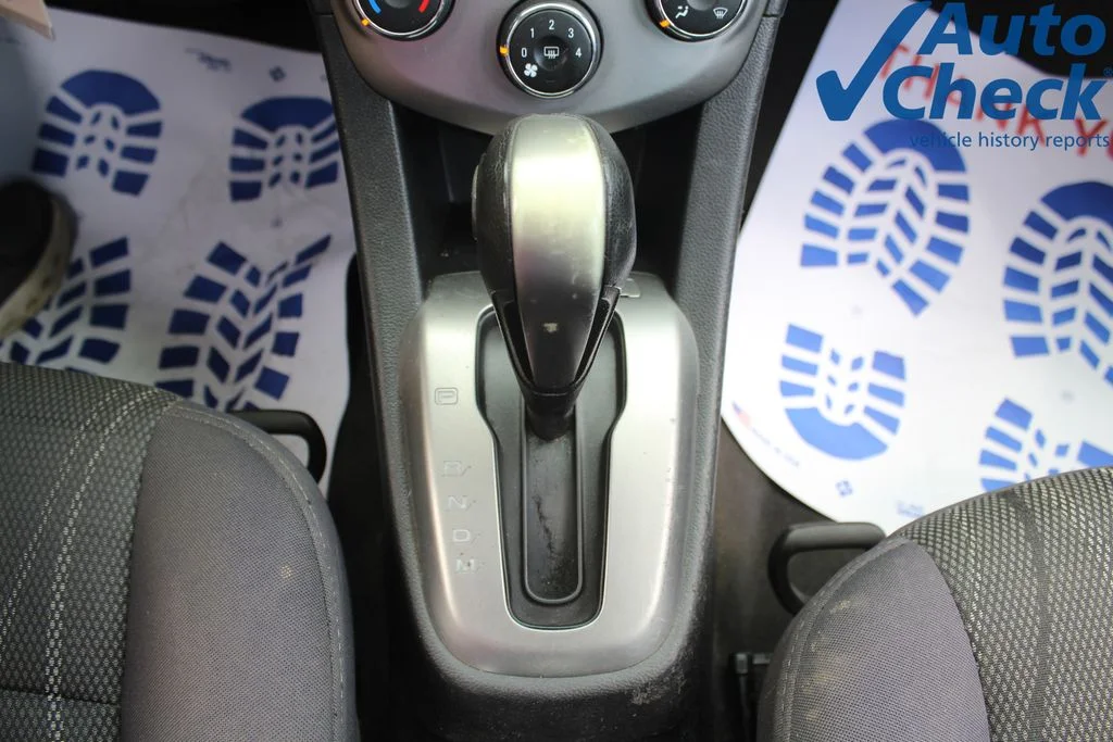 Used 2014 Blue Chevrolet LT image 12