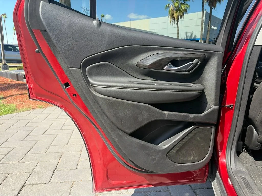 Used 2024 Volcanic Red Tintcoat GMC SLE image 16