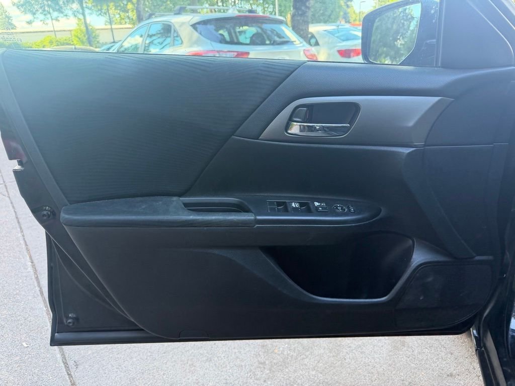 Used 2014 Crystal Black Pearl Honda LX image 9