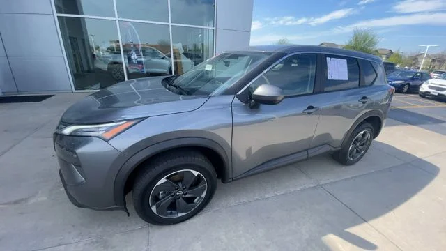 2025 Nissan Rogue SV - Photo 6