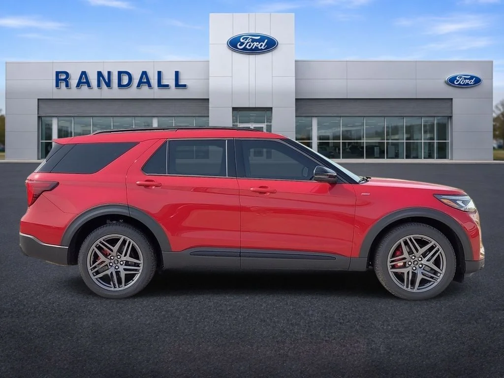 New 2026 Rapid Red Metallic Tinted Clearcoat Ford ST-Line image 6