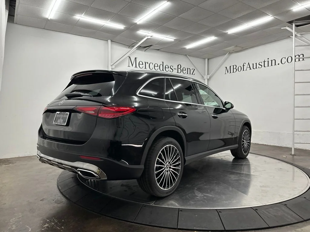 New 2026 Black Mercedes-Benz GLC 300 image 7