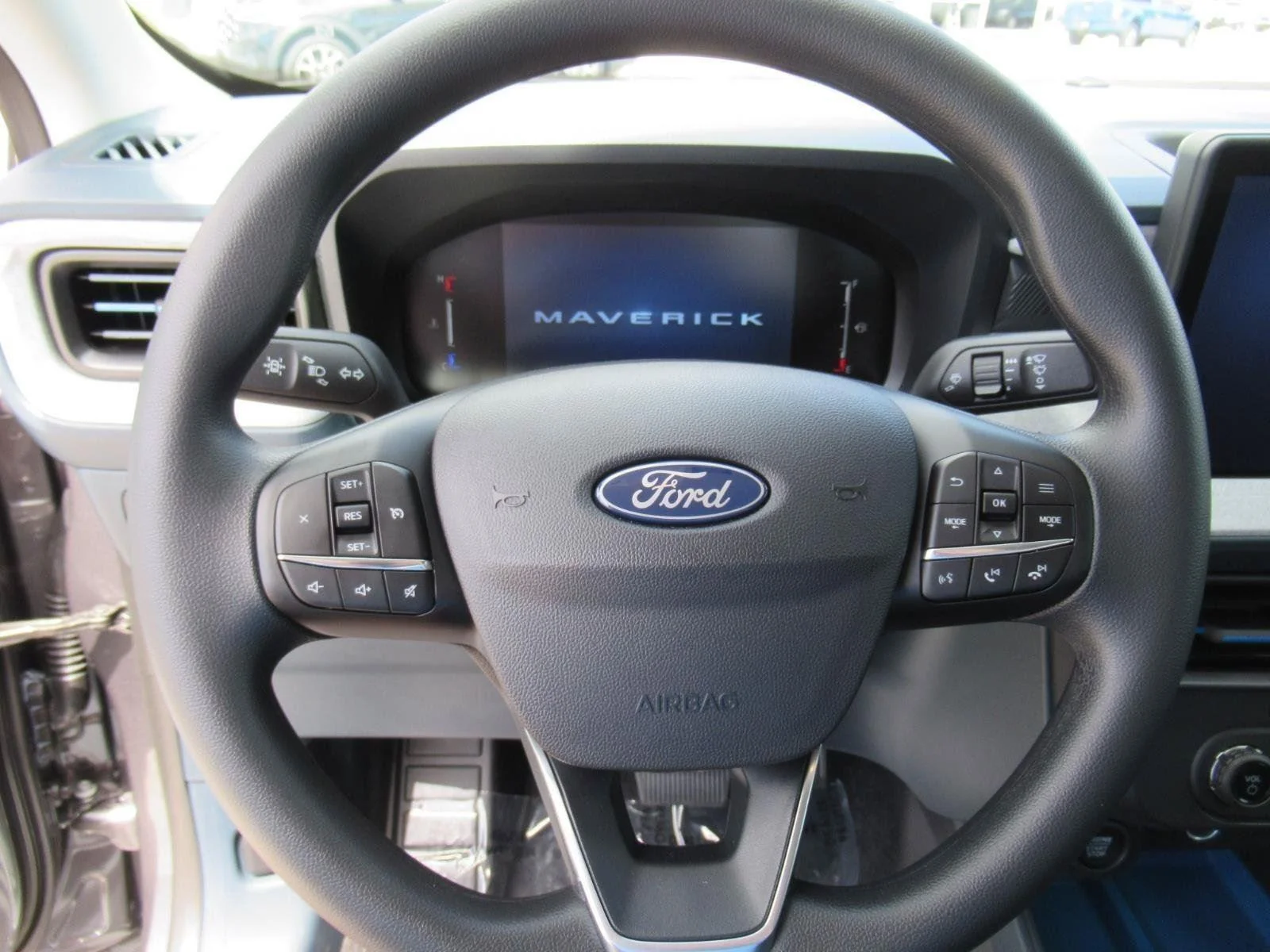 New 2026 Carbonized Gray Metallic Ford XLT image 21