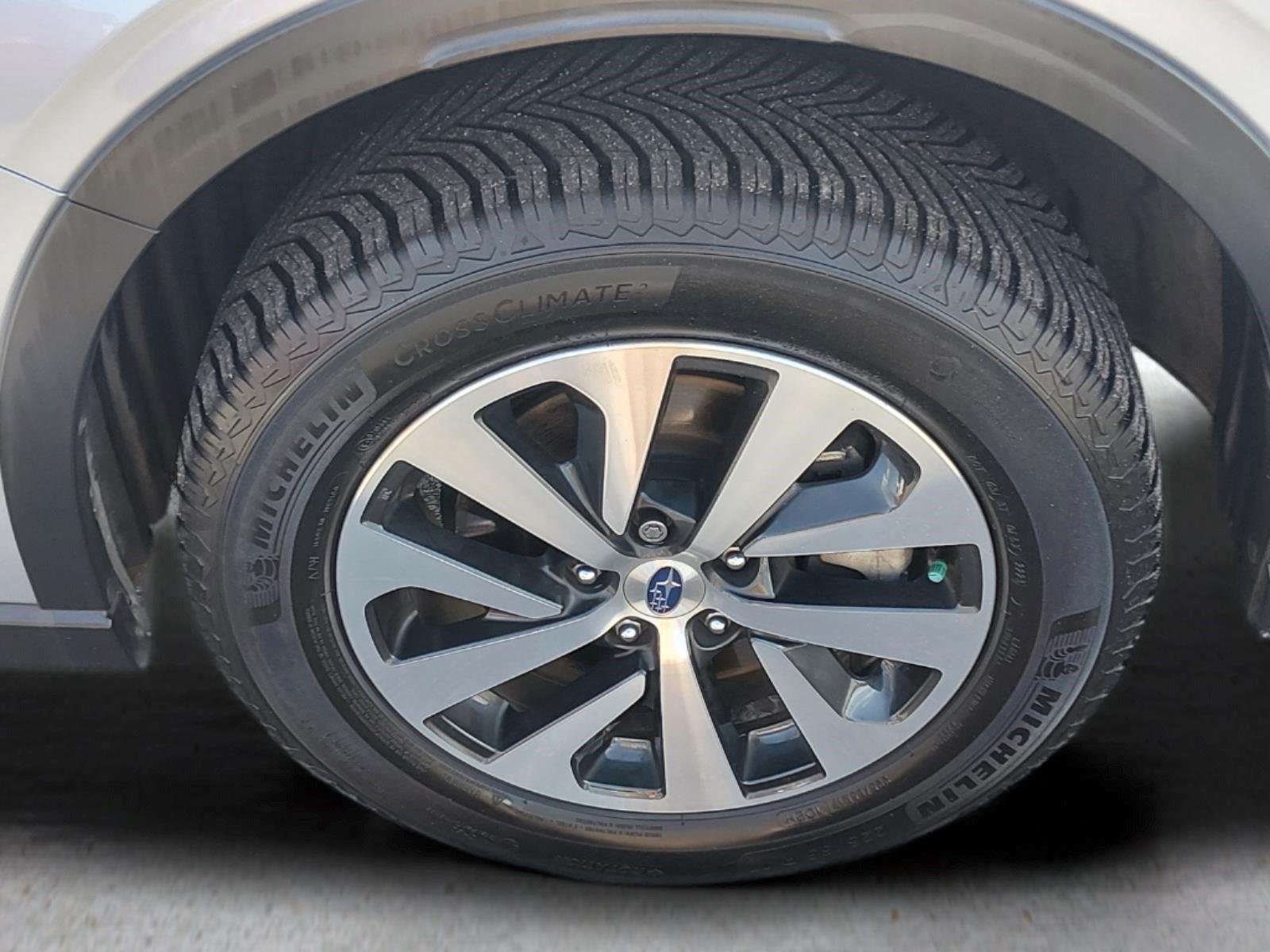Used 2021 Ice Silver Metallic Subaru Premium image 11