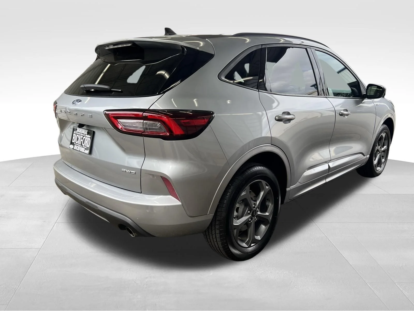 Used 2024 Silver Ford ST-Line image 11