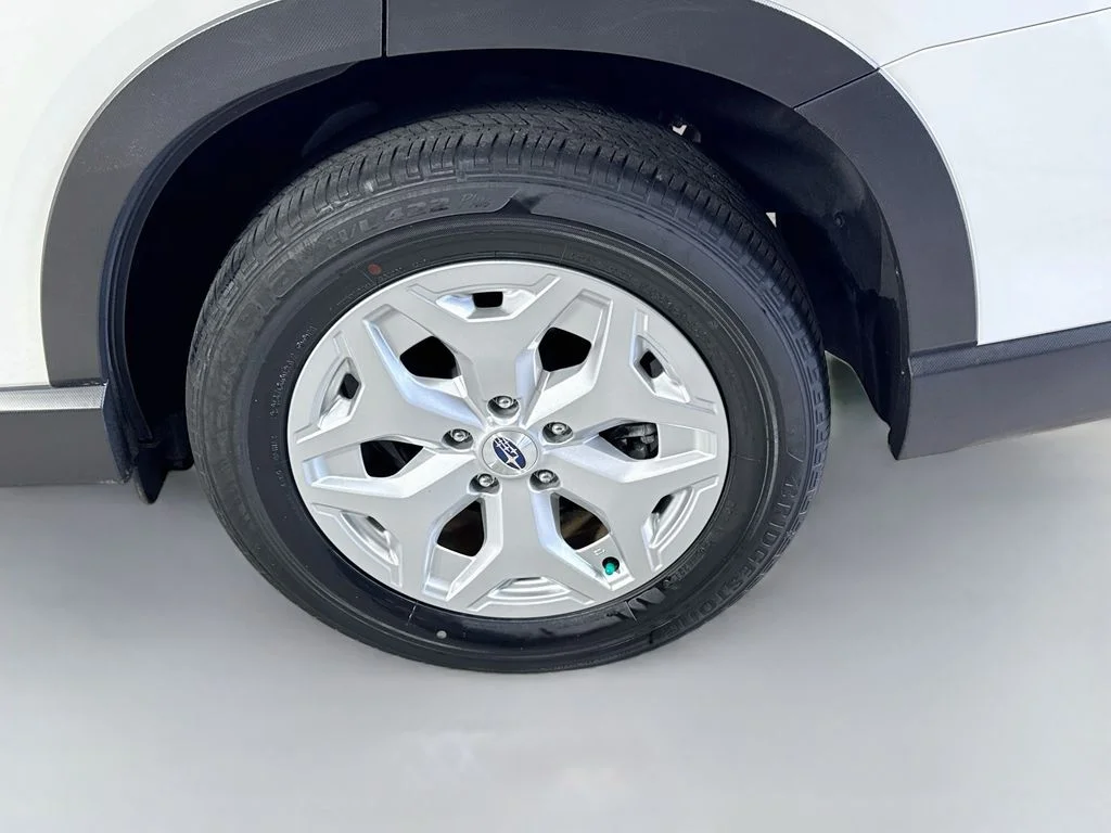 Used 2019 Crystal White Pearl Subaru Base image 28