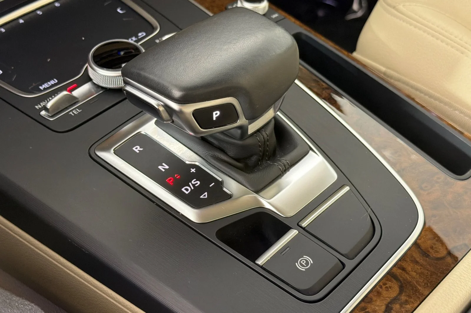 Used 2018 Moonlight Blue Metallic Audi 2.0 TFSI Premium Plus image 21