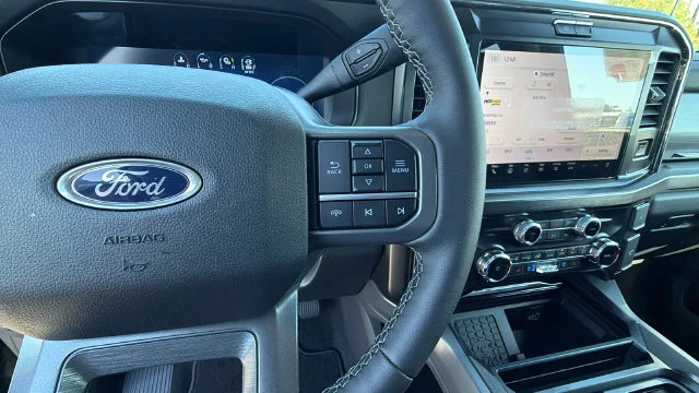 2026 Ford F-350 Super Duty Lariat - Photo 32