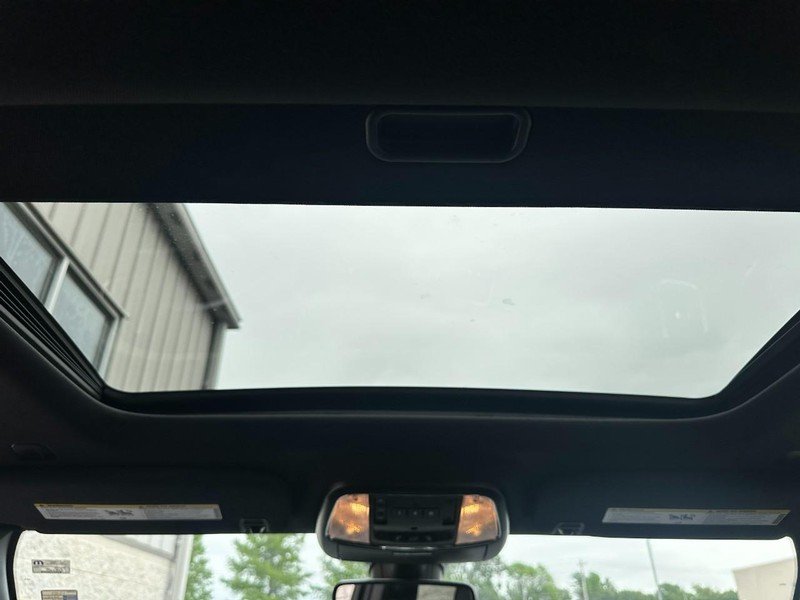 Used 2020 Granite Crystal Metallic Clearcoat Jeep Altitude 4x4 image 16