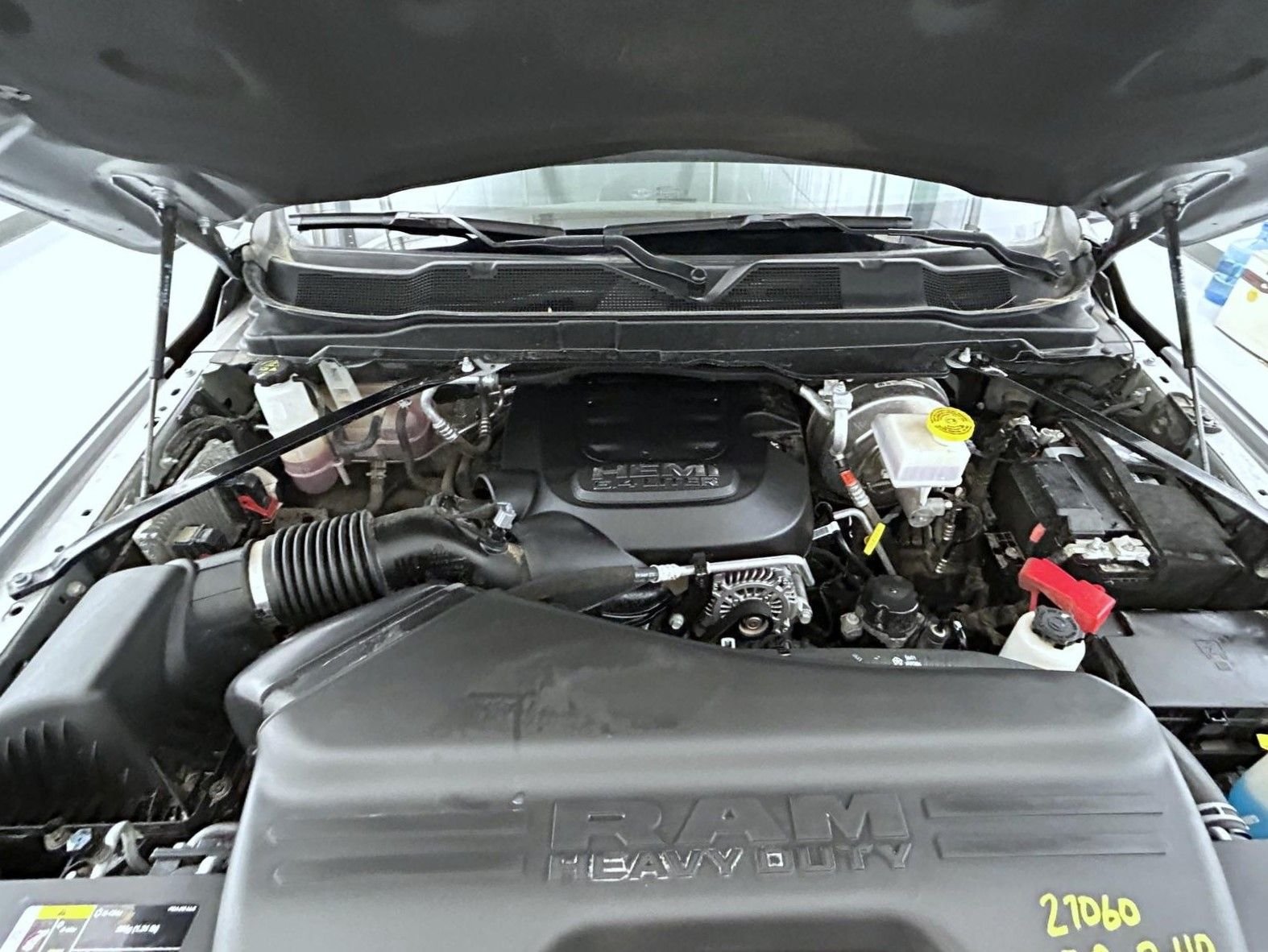 Certified Used 2024 Silver Ram Tradesman image 20