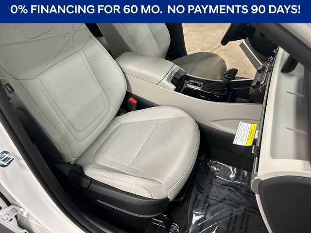 New 2026 White Hyundai SE image 23
