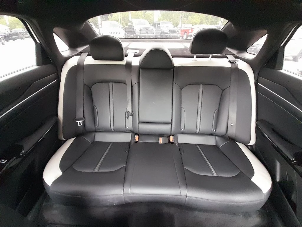 Used 2025 White Kia GT-Line image 41