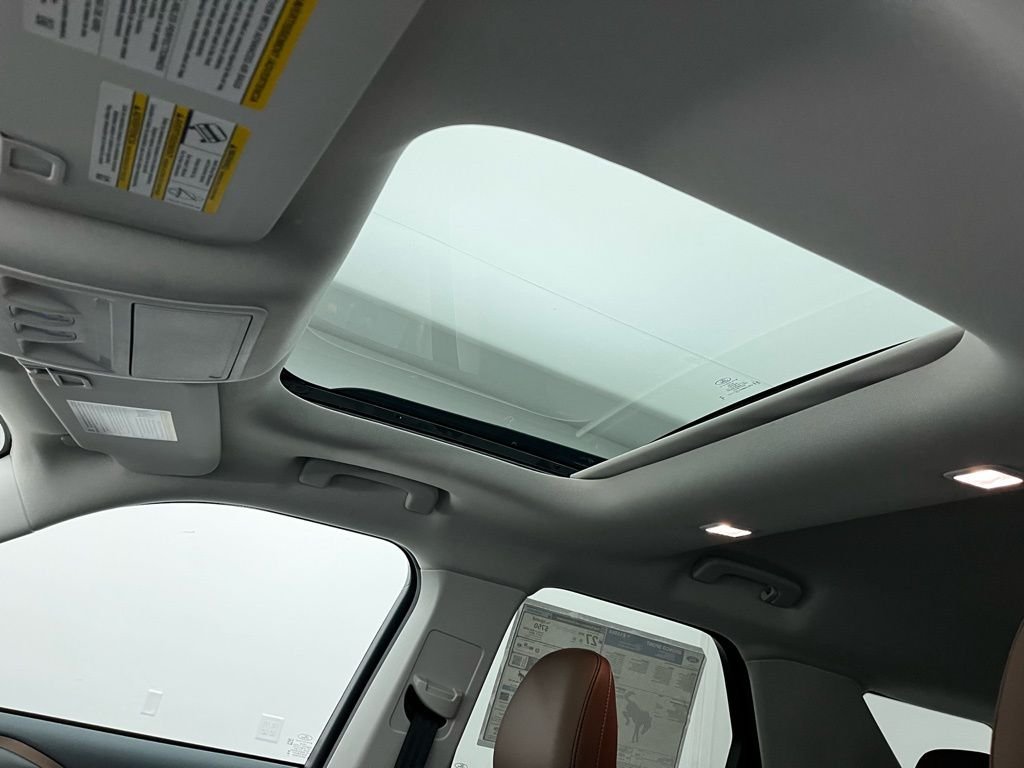 New 2026 Gray Ford Outer Banks image 4