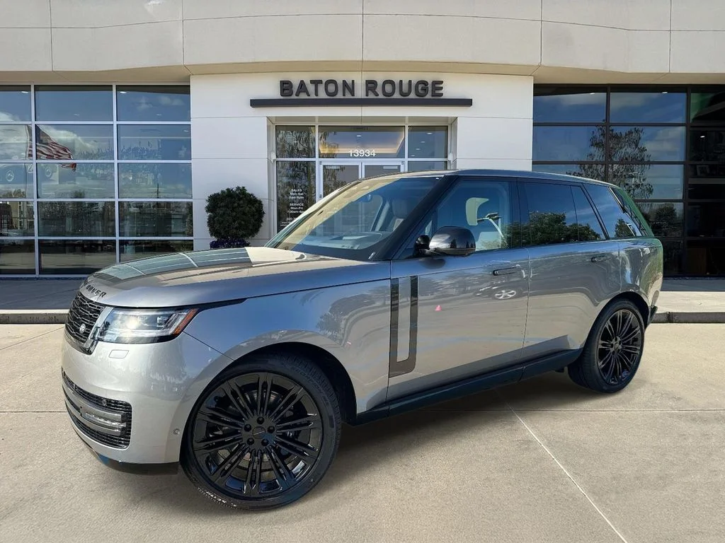 2026 Land Rover Range Rover SE