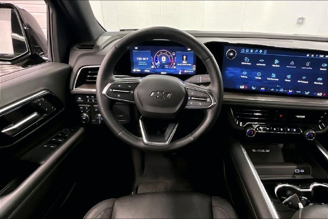 Used 2025 Black Chevrolet Z71 image 6